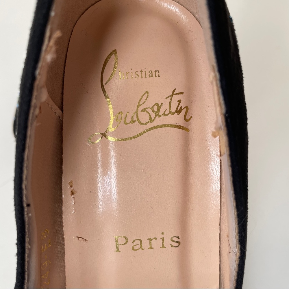 MORE PHOTOS 👠 Christian Louboutin Black Suede Embellished Pump - Size 35 - Picture 11 of 12